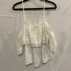 Off shoulder ruffle top ✨